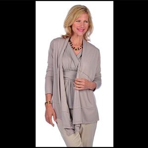 📦 Open Shrug with Raw Edging